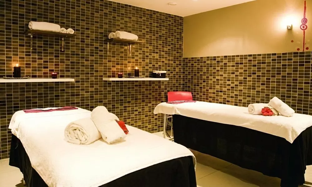 Especial San Valentín: bañera privada con masaje y envolutura corporal