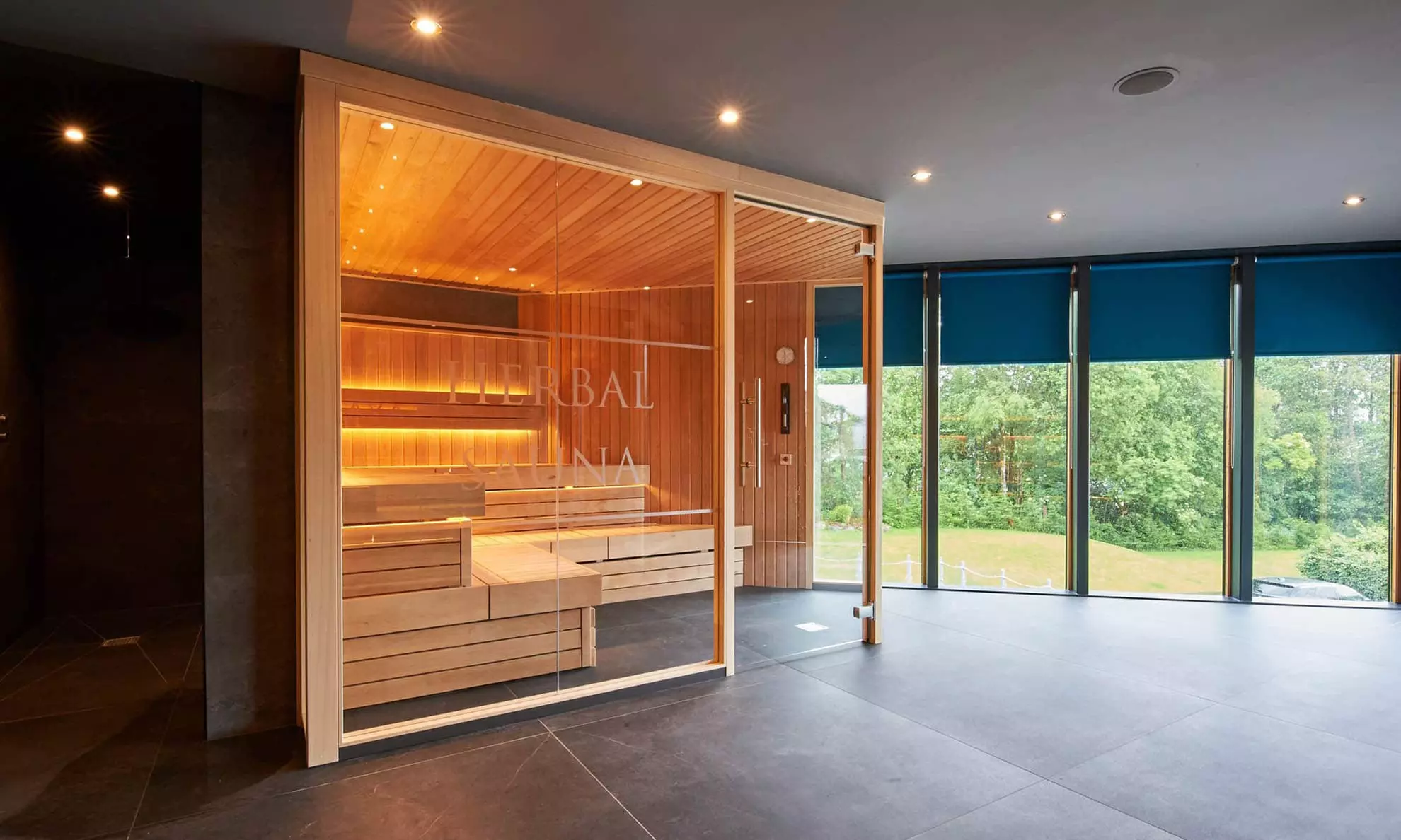 Morning or Afternoon Tea with Prosecco on Loch Lomond with Spa Upgrade