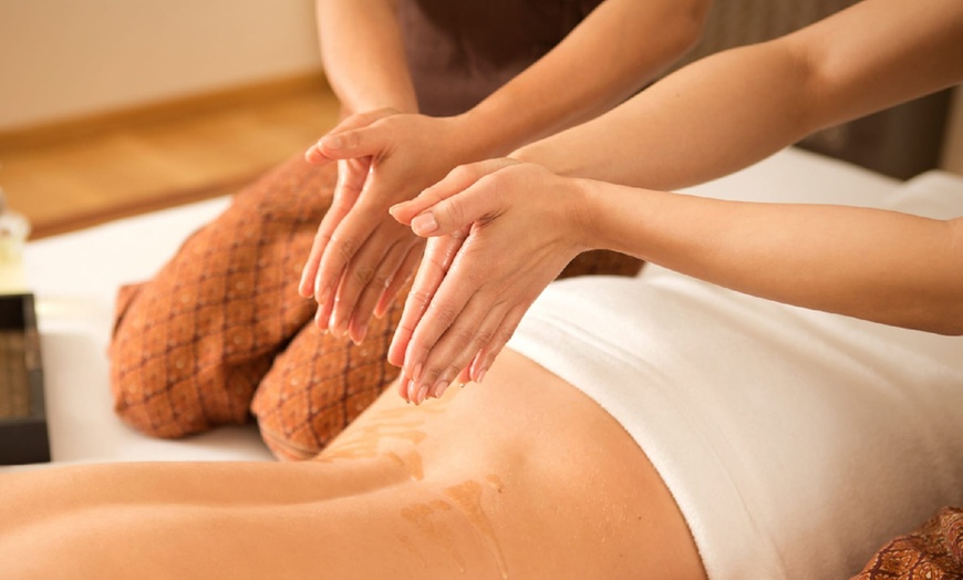 Image 4: Masaje 4 manos para 1 persona o en pareja 