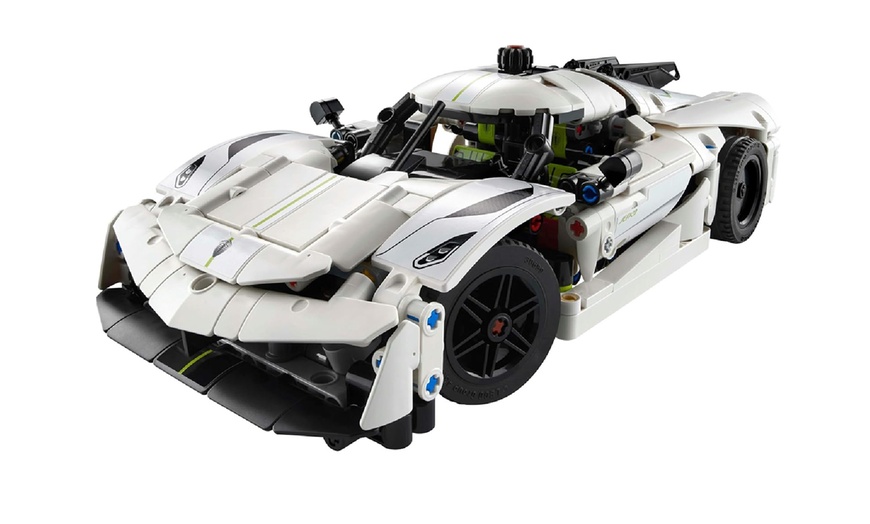 Image 3: LEGO Technic Koenigsegg Jesko Absolut White Hypercar