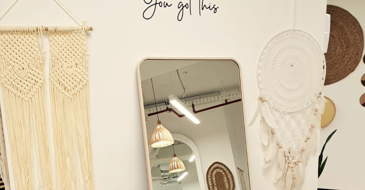 Get Facial, Hair, And Nail Pampering Packages For Radiant Glow Get Facial, Hair, And Nail Pampering Packages For Radiant Glow