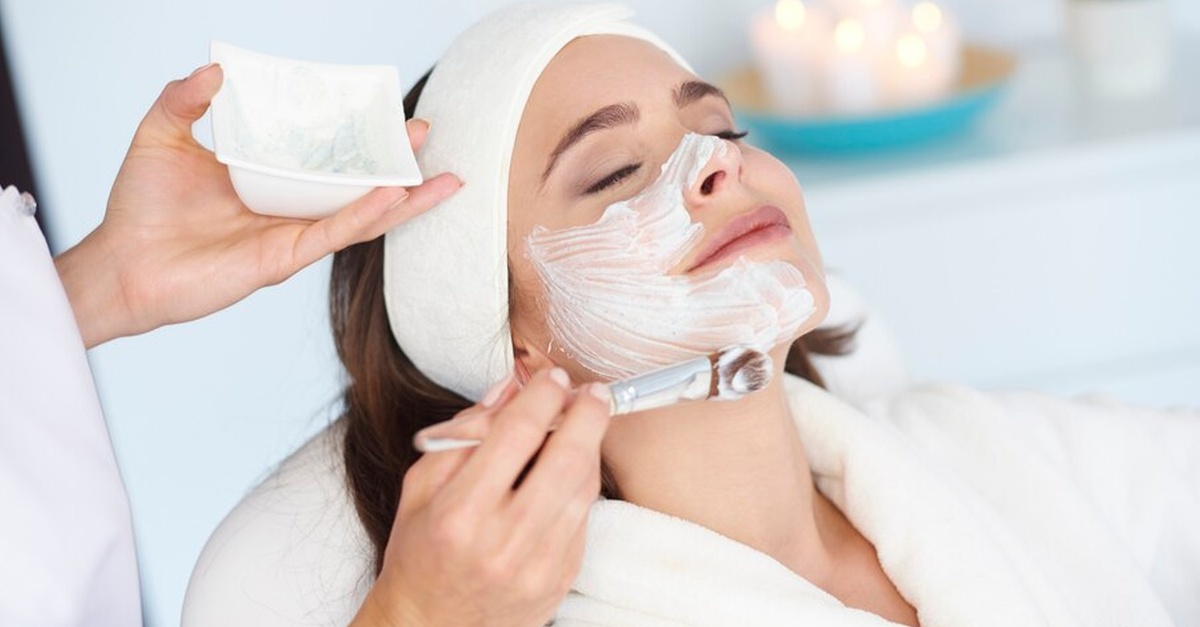 Tratamiento de limpieza facial en Valencia