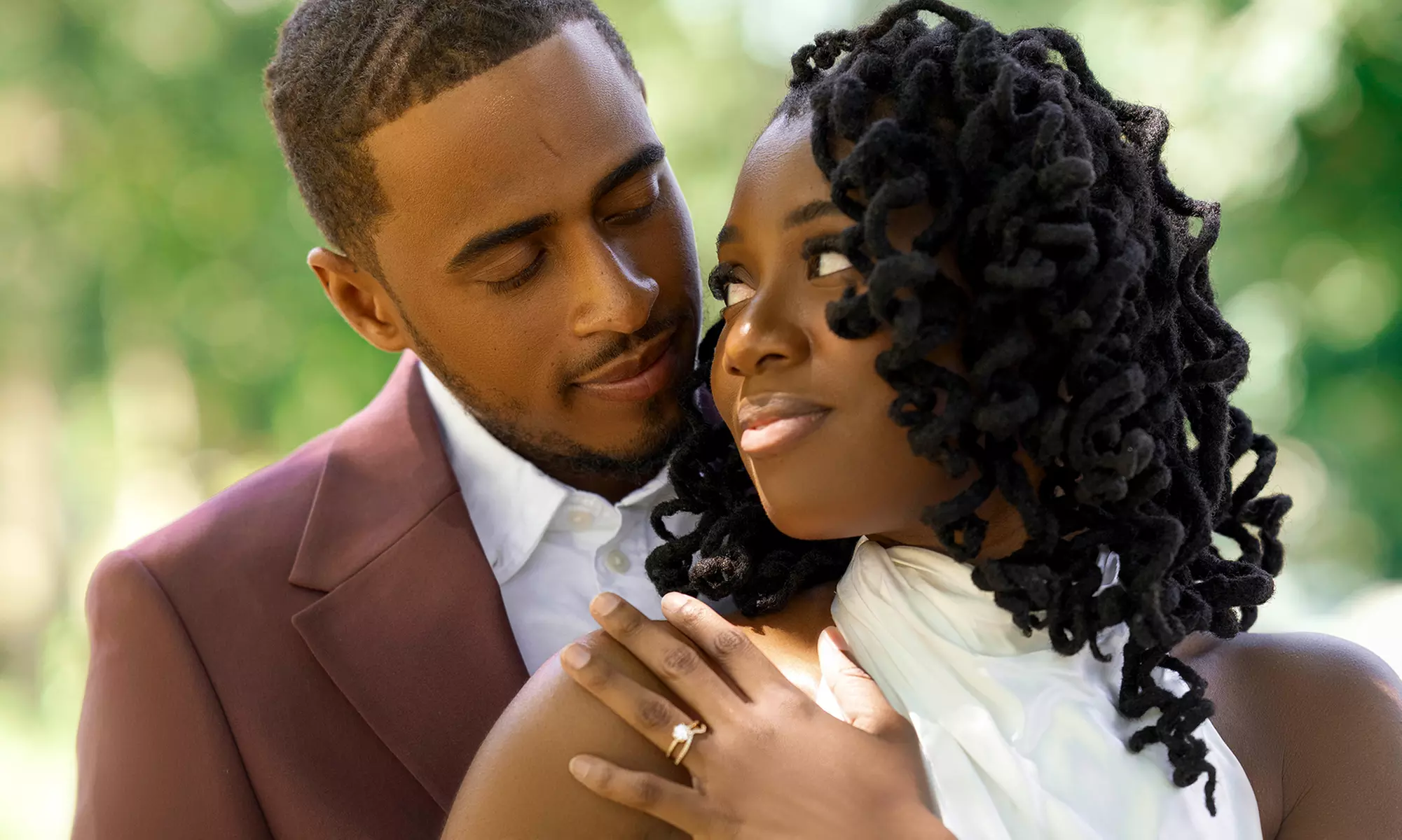Engagement Photography Sessions – Studio & On-Location, 60 or 90 Min