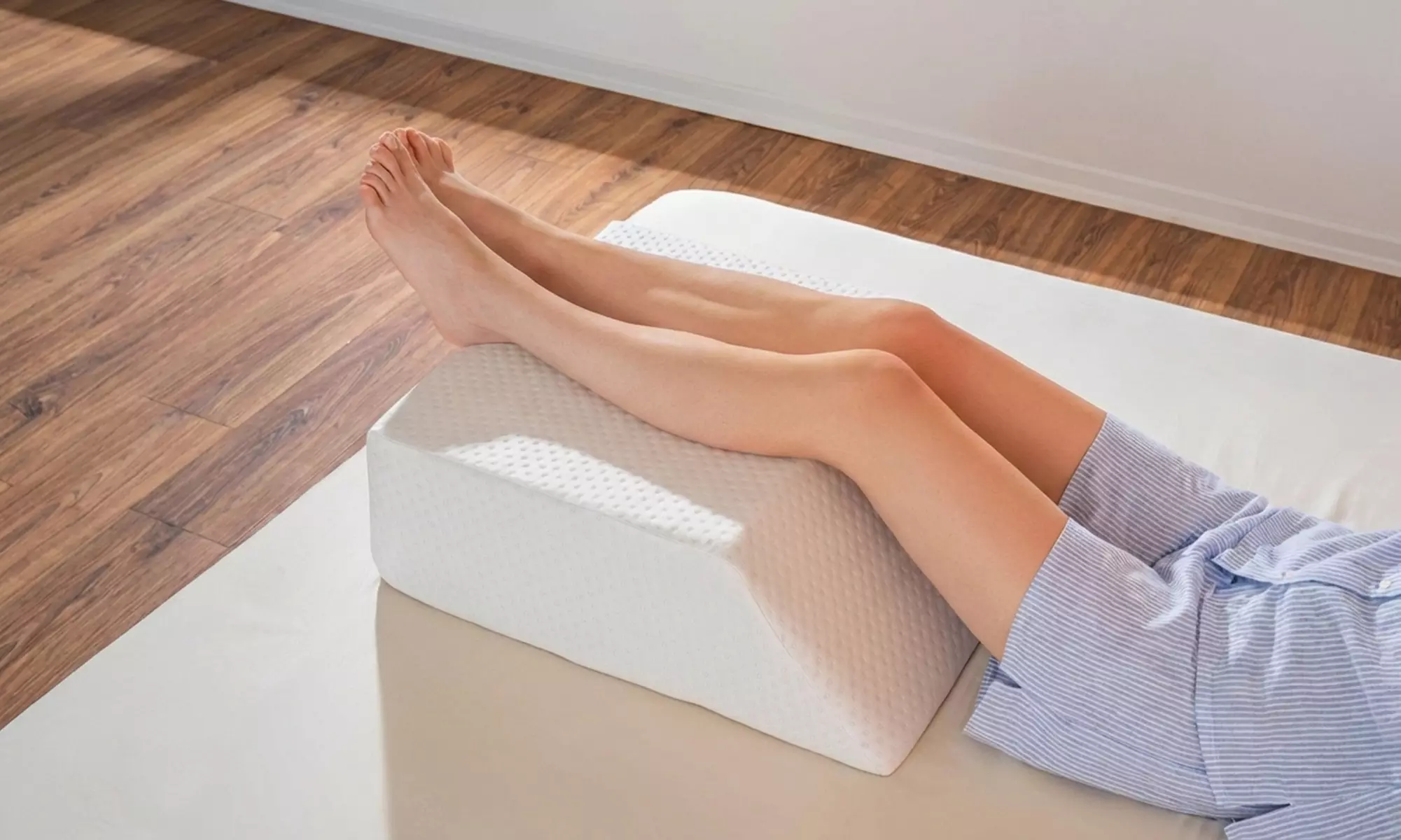 Memory Foam Leg Elevation Wedge Pillow - 20cm