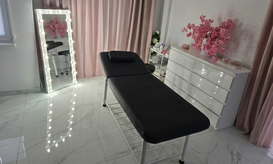 Image 3: Relaksujące pakiety Day Spa: masaż twarzy, wybrany zabieg i więcej