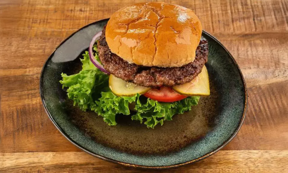 Burger nach Wahl inkl. Pommes für 1, 2 oder 4 Personen