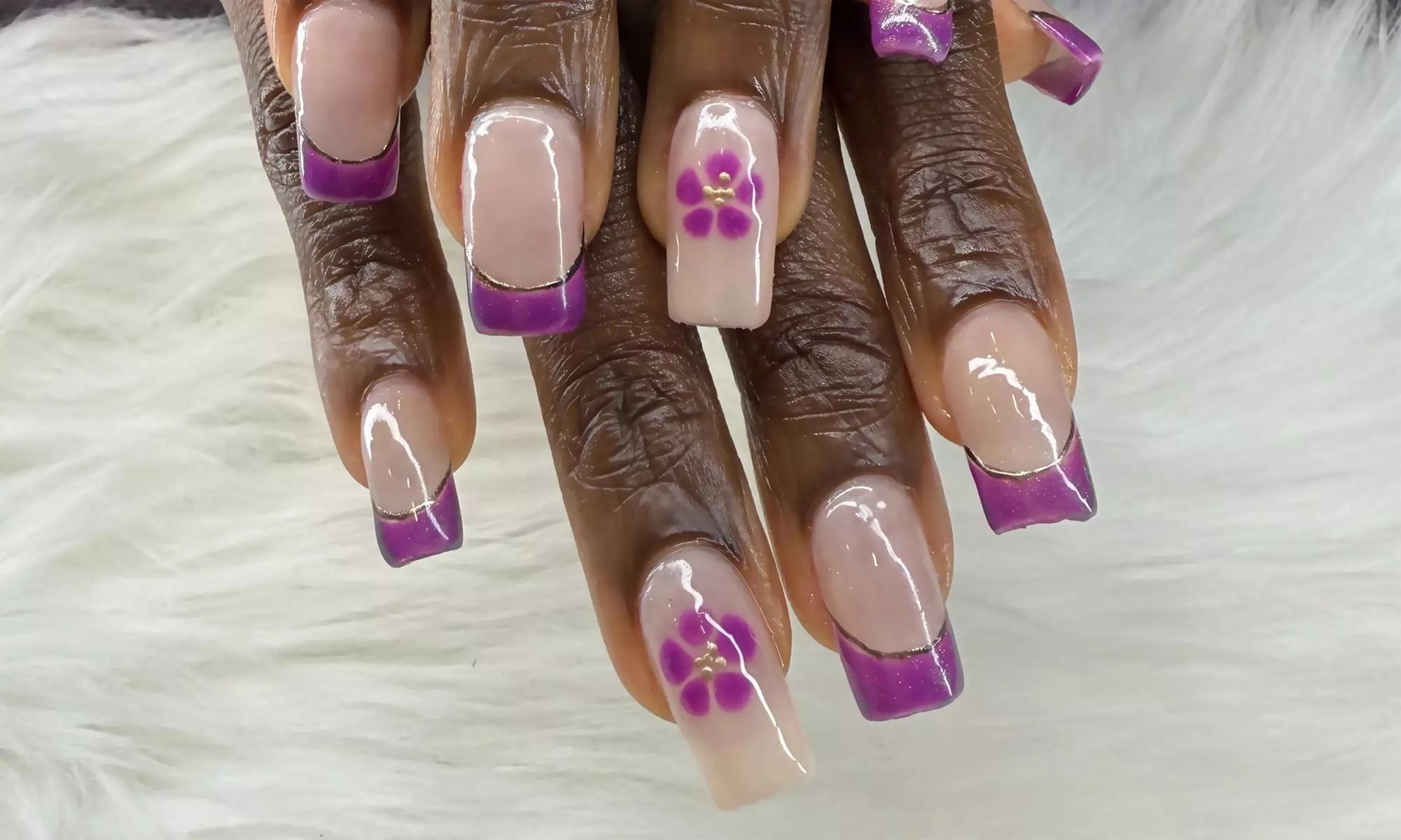 Pamper Yourself With Collagen, Builder Gel, Or Acrylic Spa Treatments