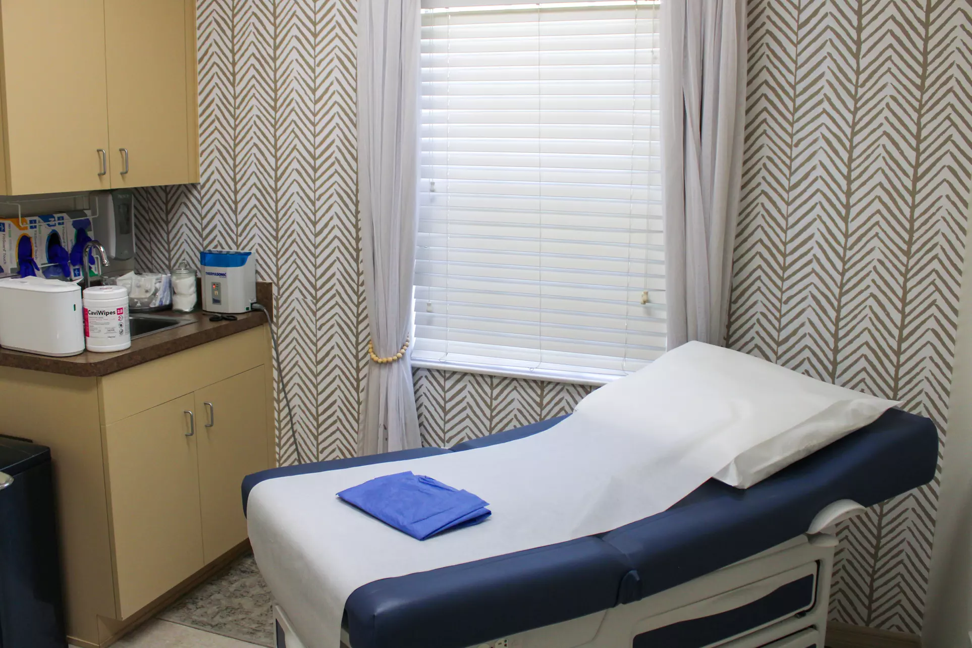 Discover Non-Invasive Spider Vein Consultation and Treatment