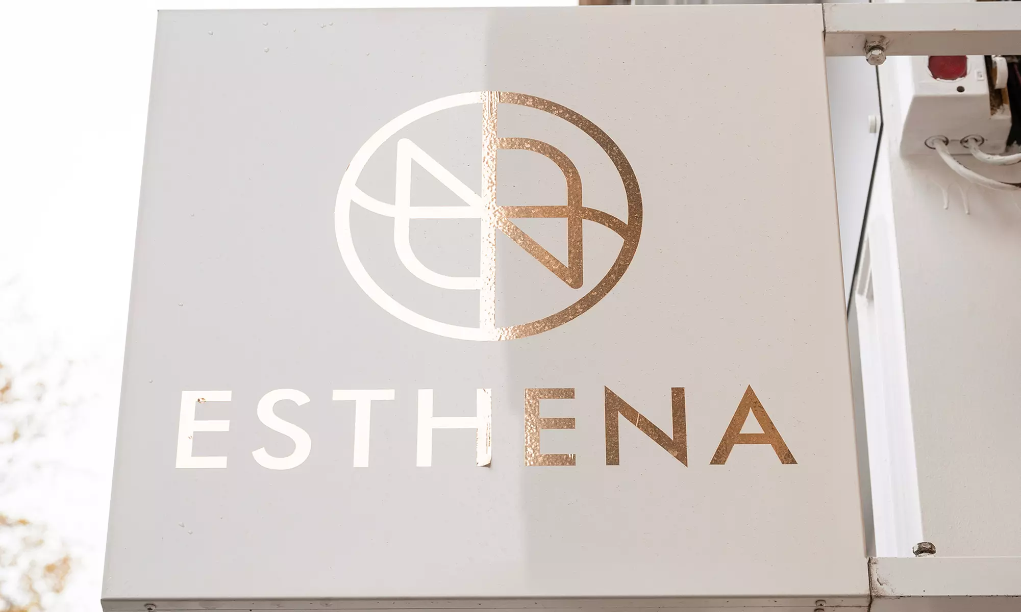 1 ou 2 séances de cryolipolyse de 45 à 60 min sur 1 ou 2 zones