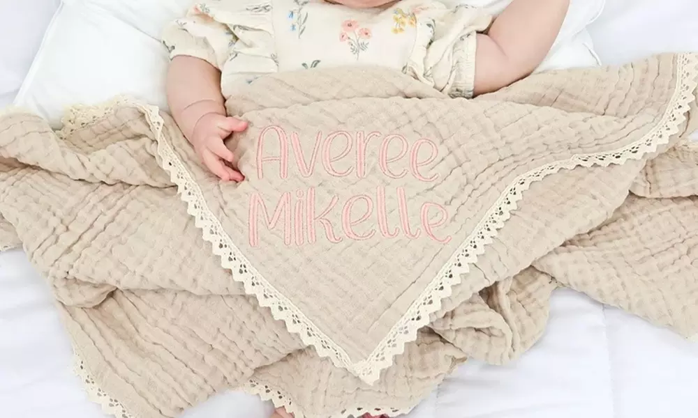 1 ou 2 couvertures brodées personnalisées pour bébé