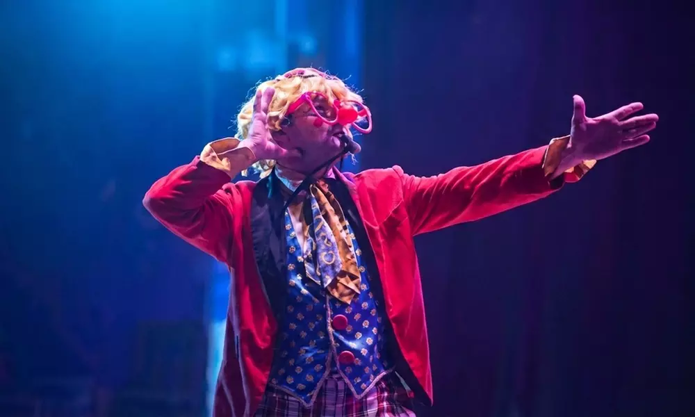 One Ticket to Circus Vegas American Circus