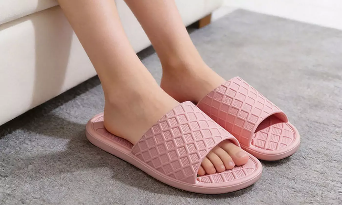 Non-Slip Shower Sandals Unisex Bathroom Slippers Indoor Home Beach Shoes