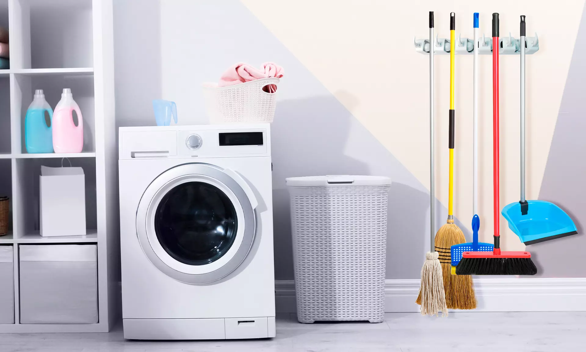 Porte-balai 3 ou 5 places en plastique avec crochets - Primary Image