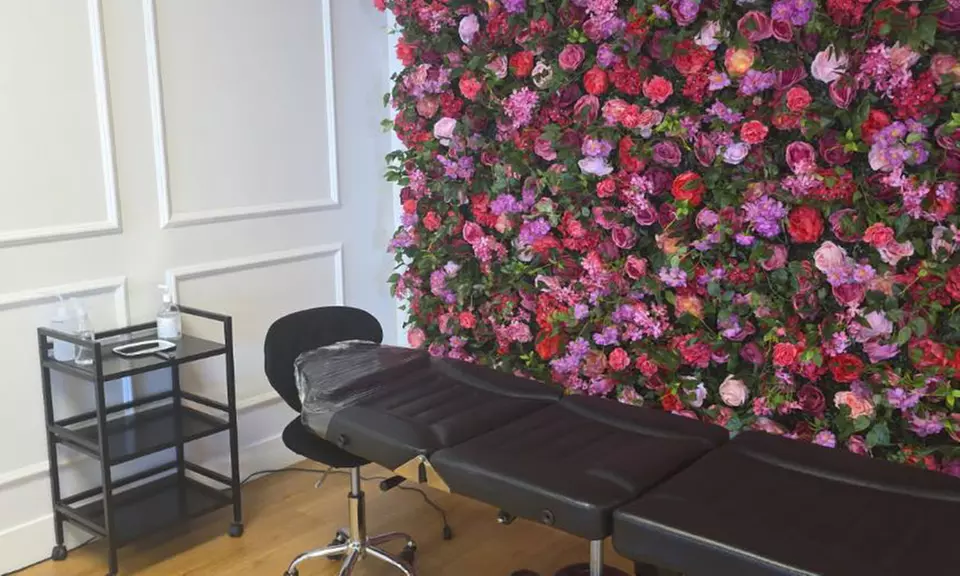 Get a One Permanent Eyebrow, Eyeliner or Lipliner Tattoo Session