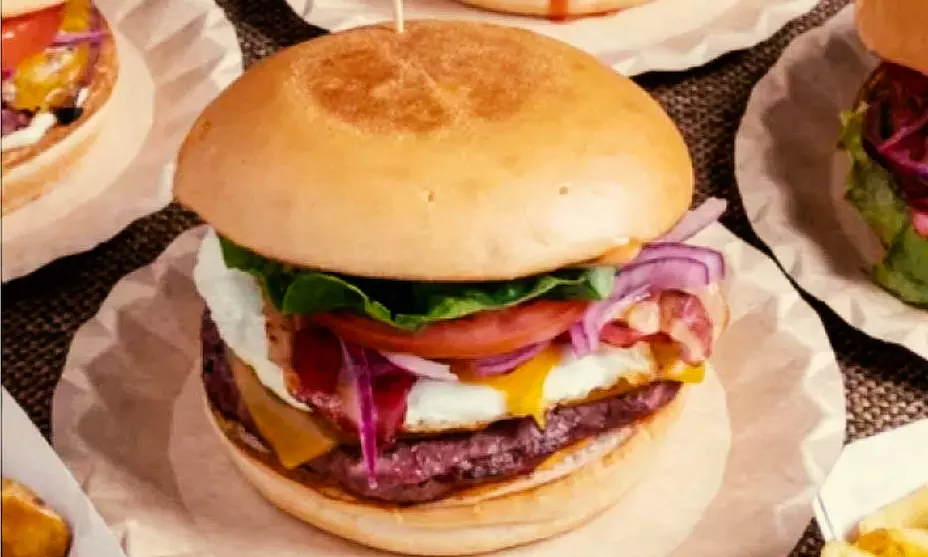 Menús de hamburguesa casera con bebida para 2 o 4 personas