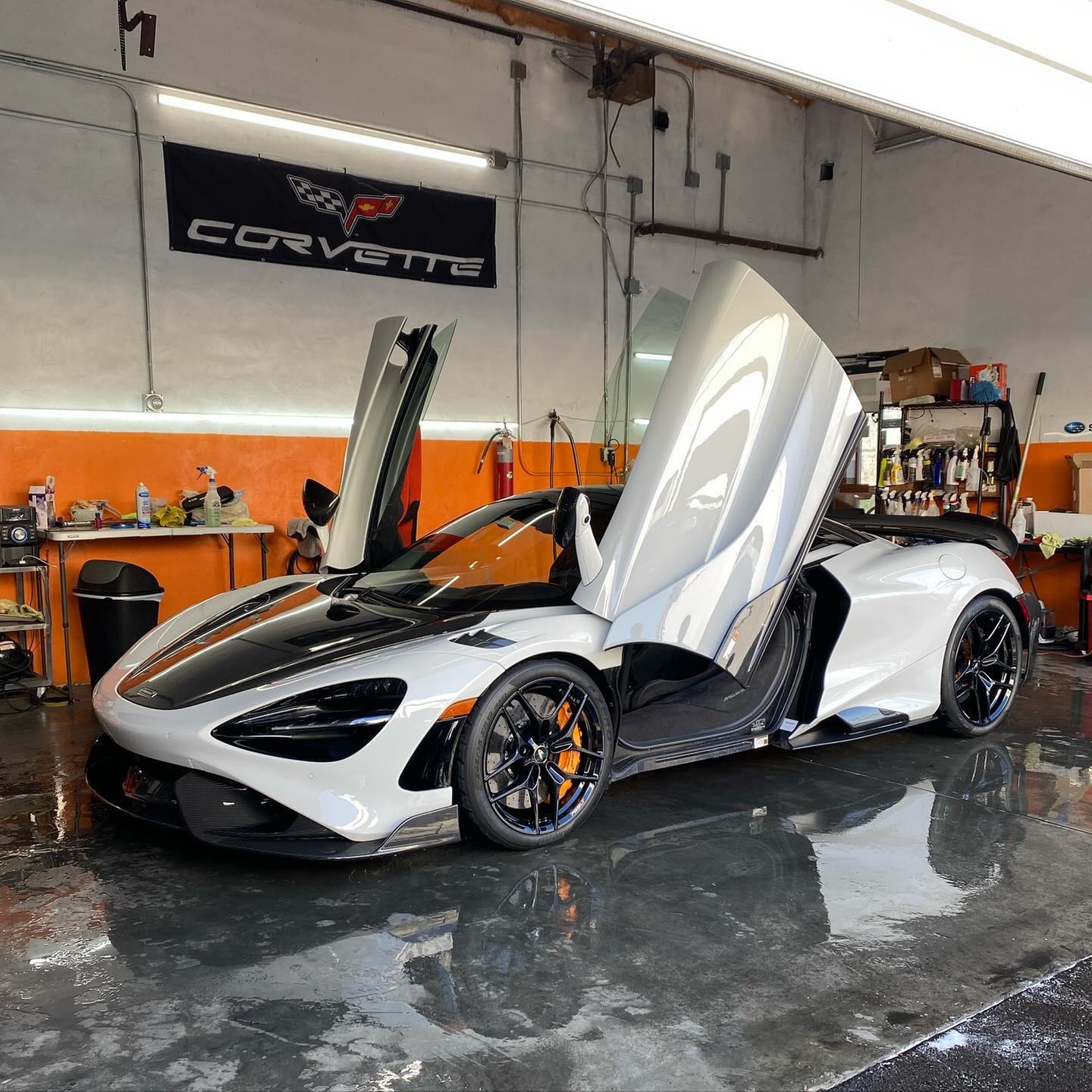 Comprehensive Full Detail for Car, Midsize SUV or Truck for a New Look