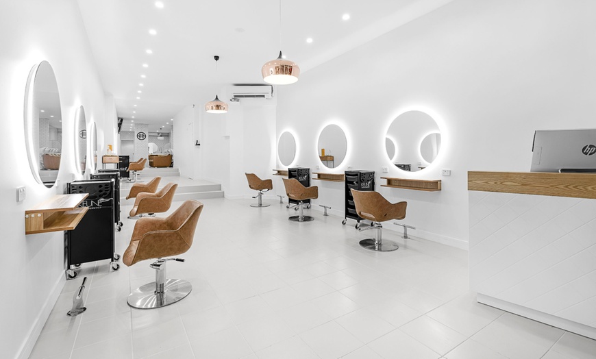 Image 4: Revive Your Locks with a Deluxe Hair Journey