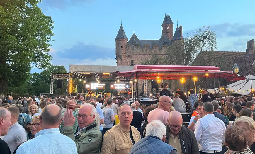 Image 5: Muziek, decor en gezelligheid: Music by Knight 2025 op 30 en/of 31 mei