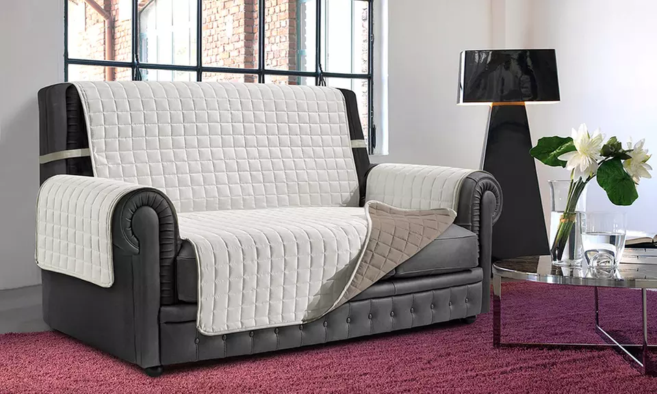 Housse de canapé matelassée anti-taches
