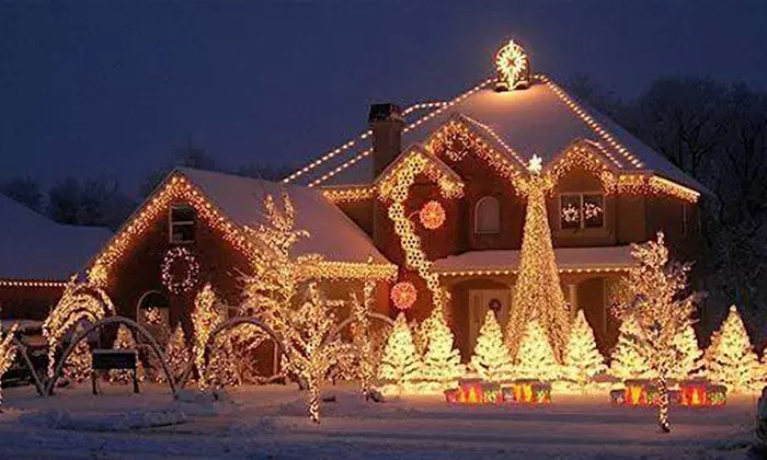 Magical Holiday Lights Tour in Twin Cities for One, Two, or Four!