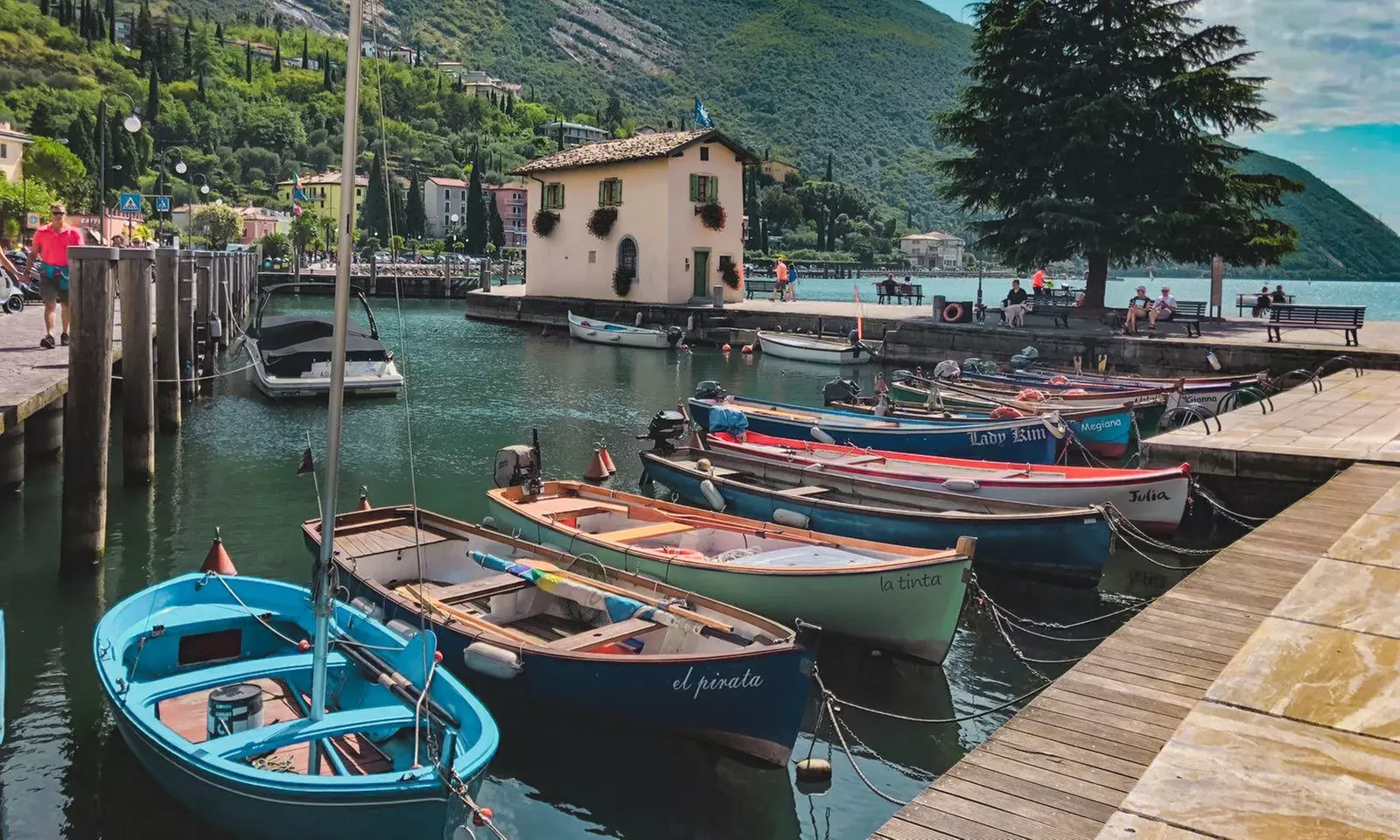✈ 4 or 6 Nights Venice & Lake Garda Holiday with Hotel & Flights