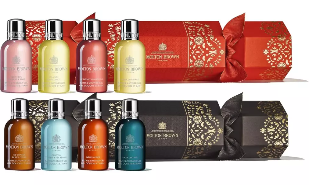 Molton Brown Weihnachts-Set aus vier Bade- und Duschgelen "Woody and Aromatic" oder "Floral & Fruity" - Primary Image