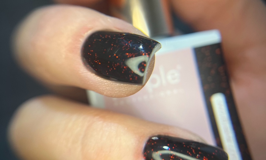 Image 8: Manucure et pédicure avec Nurbelia Studio Art