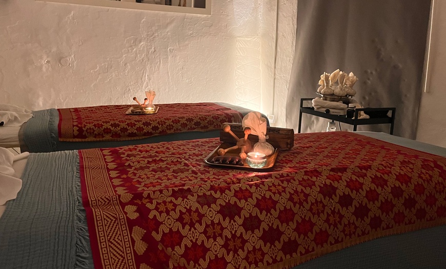 Image 4: Sesión de masaje relajante de 30 o 60 minutos con aromaterapia para 1 