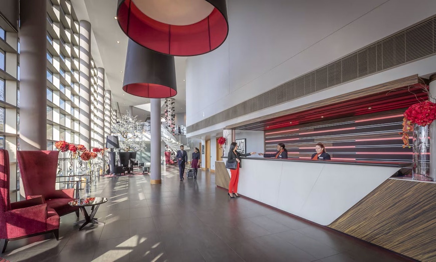 Image 7: 4* Birmingham Stay for 2 with Breakfast & Dinner