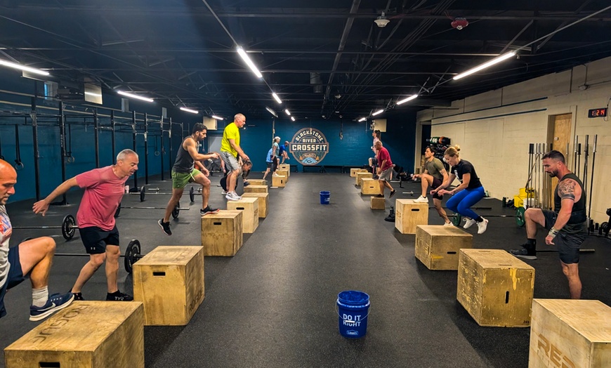 Image 3: 2-Week Unlimited CrossFit Group Classes Trial (NEW Member Special)