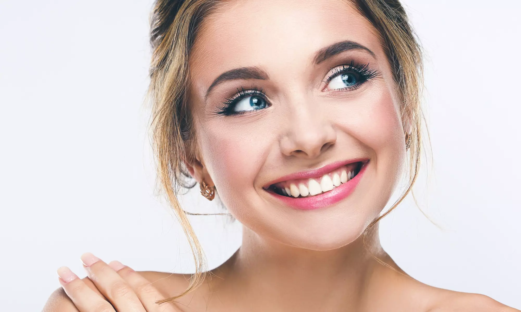 Professionele gezichtsbehandeling naar keuze, helemaal afgestemd op jou - Primary Image