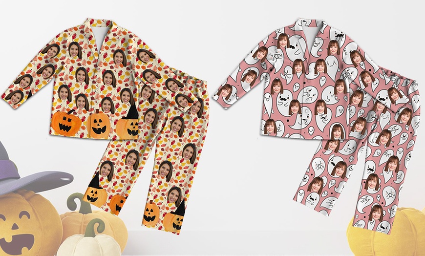 Image 6: Personalisierbarer Schlafanzug oder Pyjama im Halloween-Design