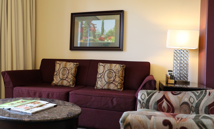 Image 7: Member-Only Deal: Sip, spa & stay - Temecula vineyards