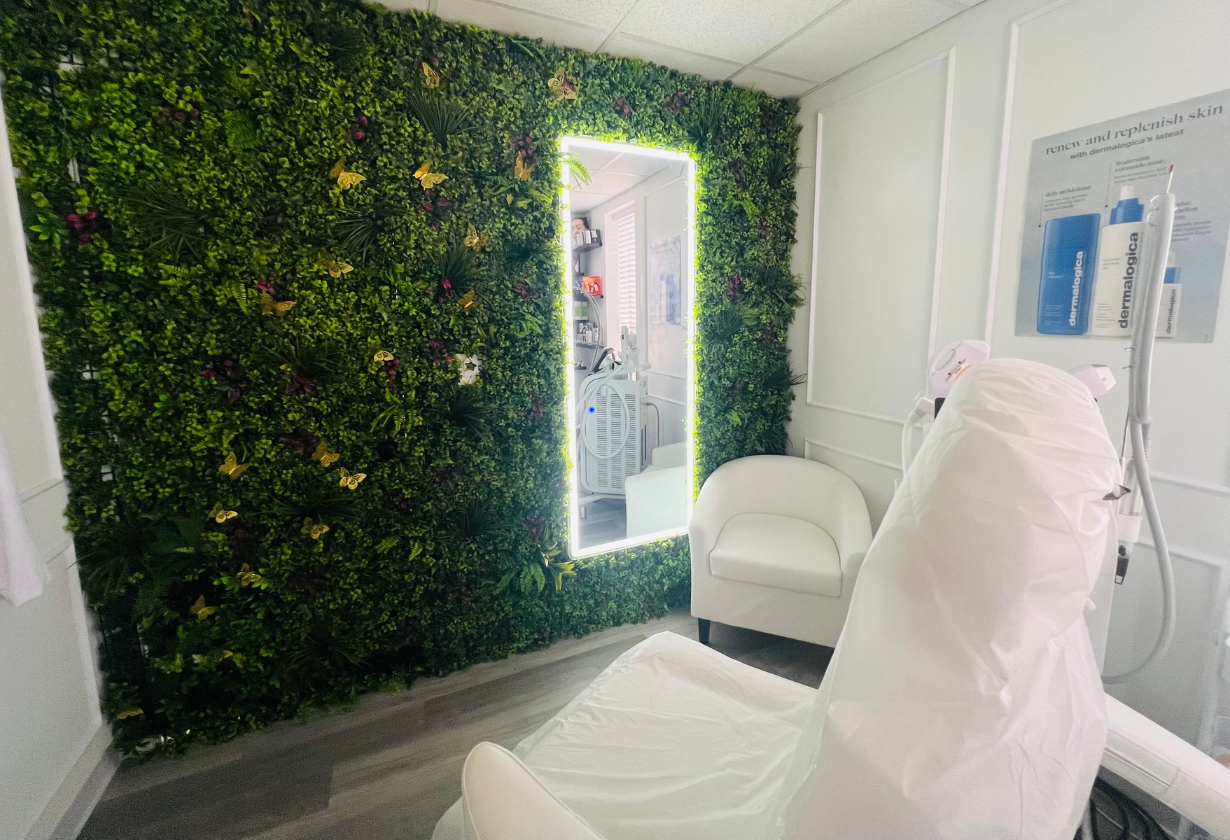 Achieve a Youthful Look with One Juvederm Ultra Syringe