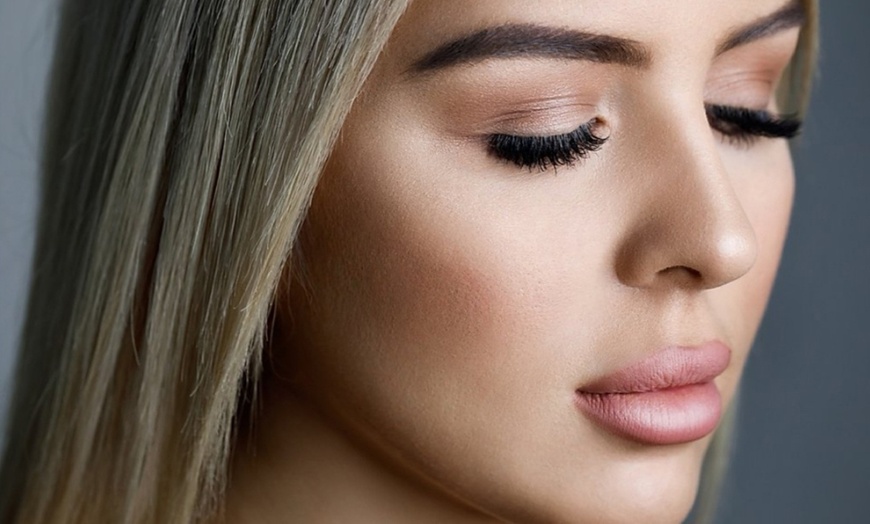 Image 2: Get a Full Set of Classic, Hybrid, or Light Volume Extensions