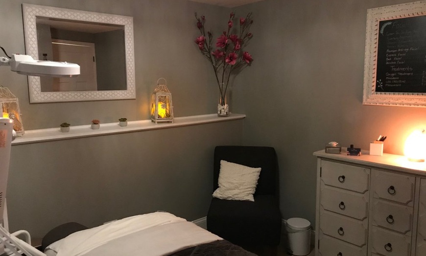 Image 2: Up to15%Off on Eyelash Lift Treatment @ Simply Skin By Chantal