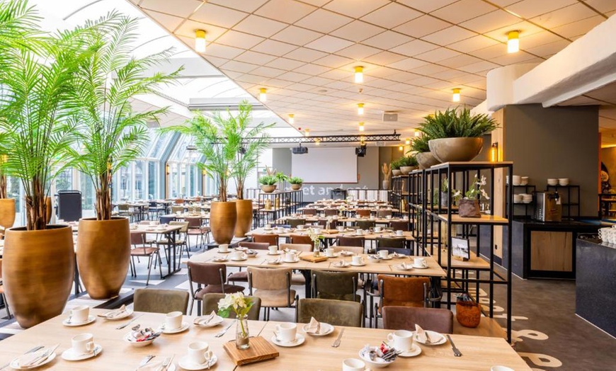 Image 15: Wunderlight im Wunderland Kalkar: All-Inclusive Zimmer & Freizeitpark