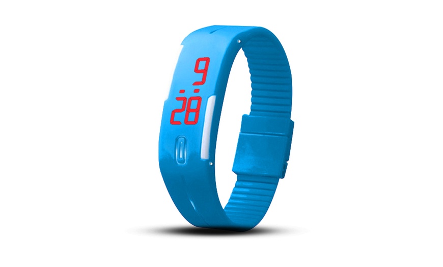 Image 4: Kids' Digital Sports Watch