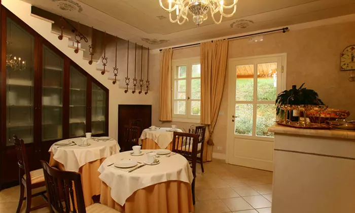 Saturnia: fino a 3 notti, colazione + bottiglia di vino