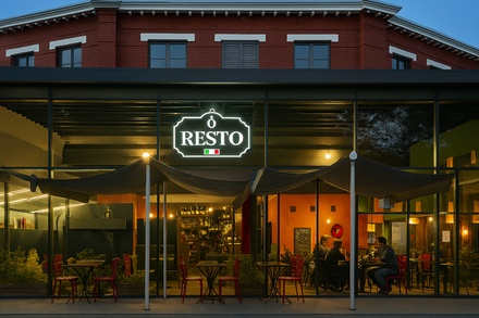 Pour 2 personnes : 2 cocktails avec une assiette d'assortiment de charcuterie et fromage italien - O’resto