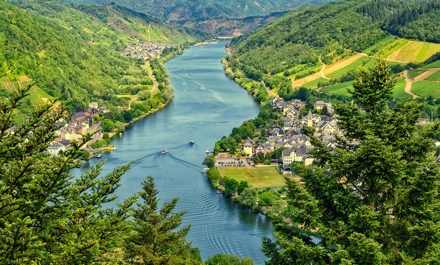 Image 1: Mosel: 2 oder 5 Nächte mit Halbpension, Prosecco und Weinprobe