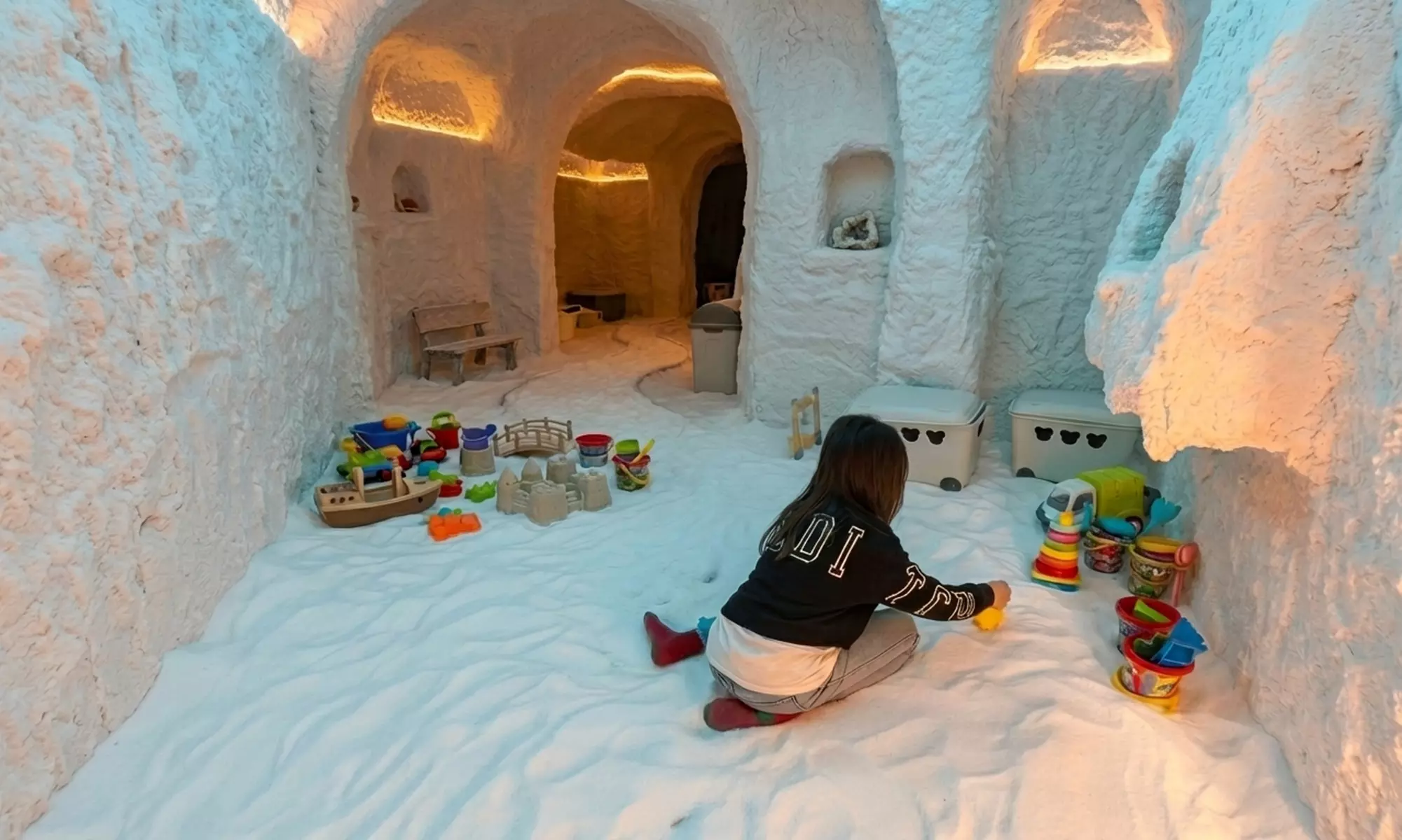 Respira paz y salud con Sesiones de haloterapia en cueva de sal