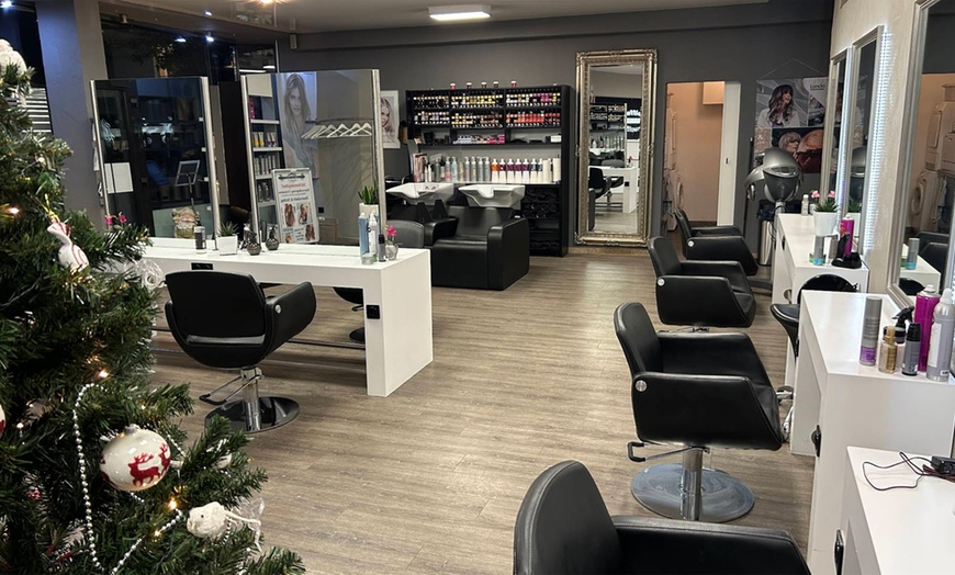 Image 3: Kosmetisches Microneedling fürs Gesicht, opt. Hals und Dekolleté