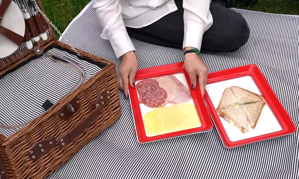 1x, 2x, 4x oder 6x Clever Tray Frischhaltetablett, inkl. Versand - Primary Image