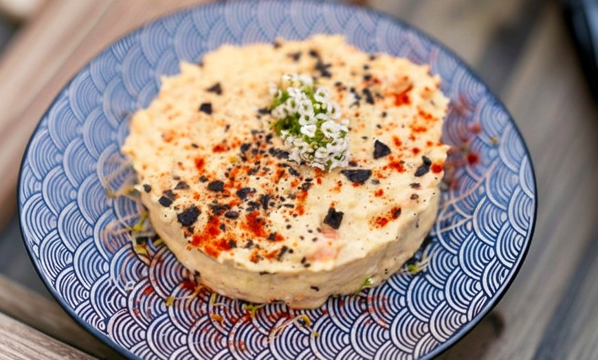 Image 4: Plan Beach con vistas al mar y opciones de menú para 2 o 4 personas