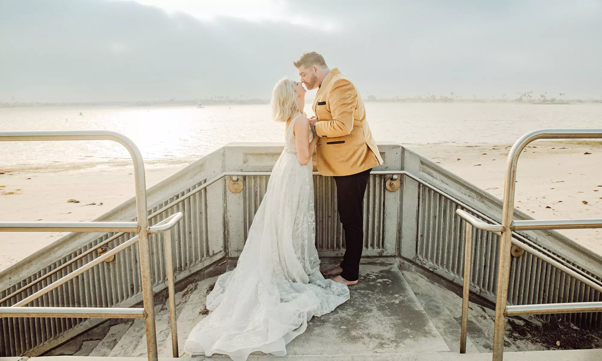 2, 4, or 6-Hour Boutique Wedding Photography Packages!