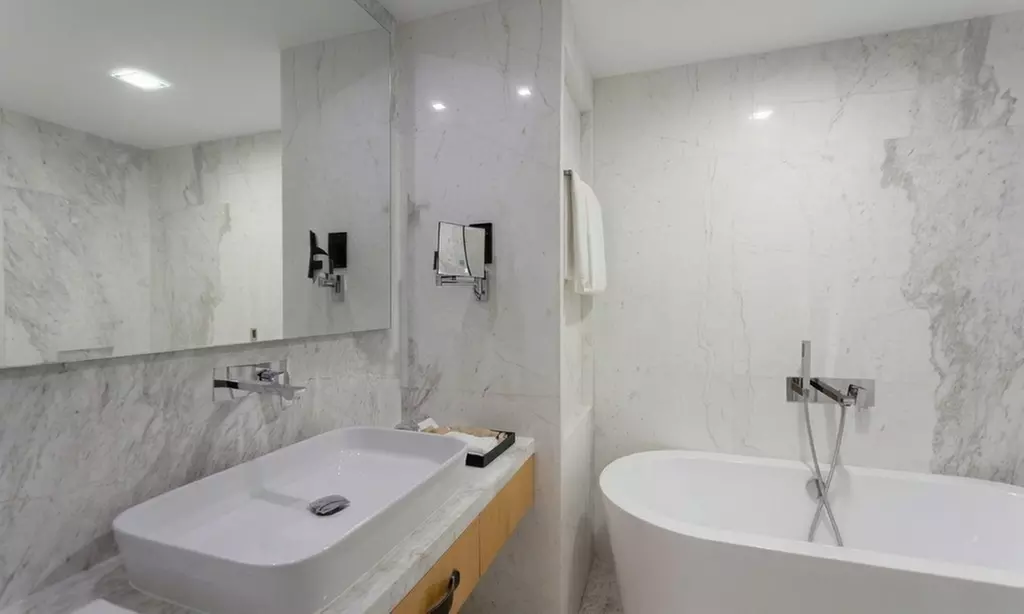 5* Al Ain: 1 Night Weekday or Weekend Stay with Optional Breakfast