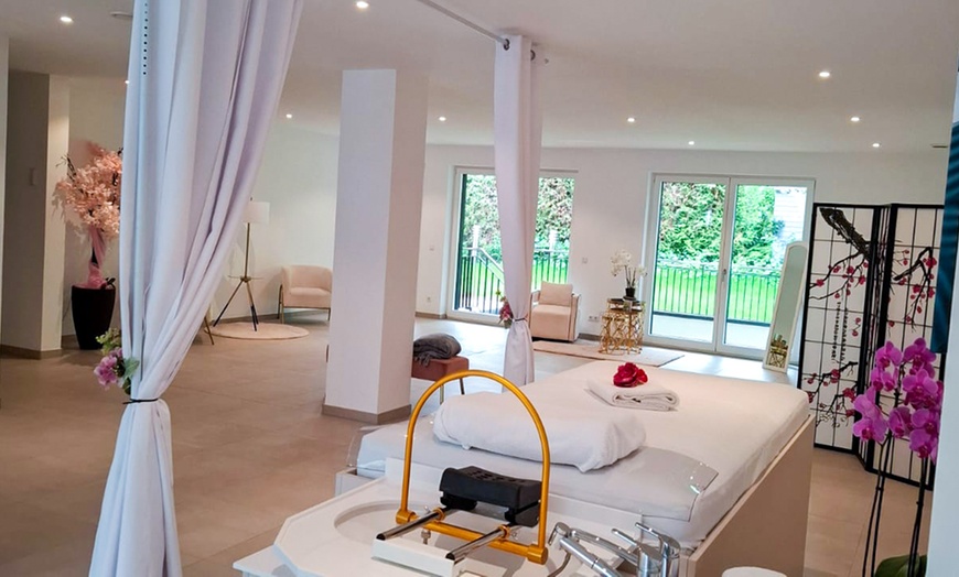 Image 5: 60-90 Min. Head-Spa mit Getränk und opt. mit Styling für 1 Person