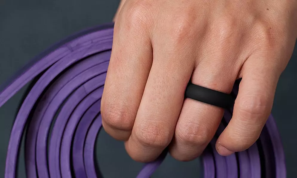 Men's Fashion Flexible Comfortable Silicone Wedding Ring Band Rubber 7 Pack