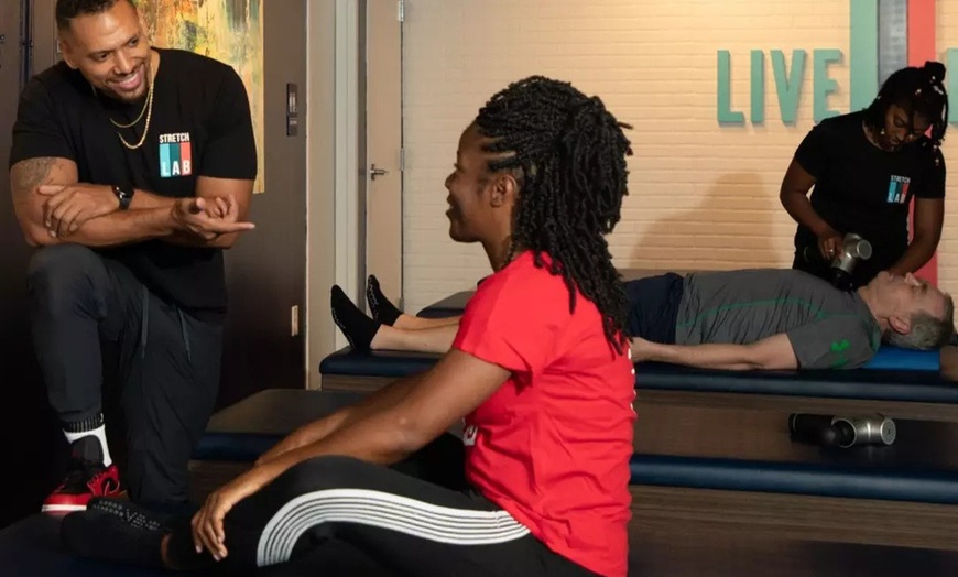 Image 5: 25-Min 1-on-1 Stretch+Grip Socks/50Min w/ Optional Mobility Assessment